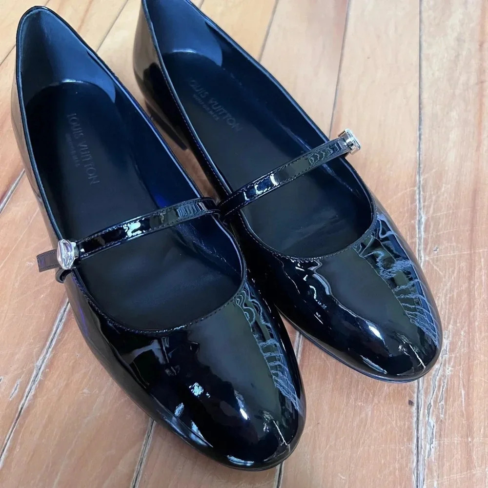 Louis Vuitton Patent Leather Mary Jane Flats – Black – Size 37